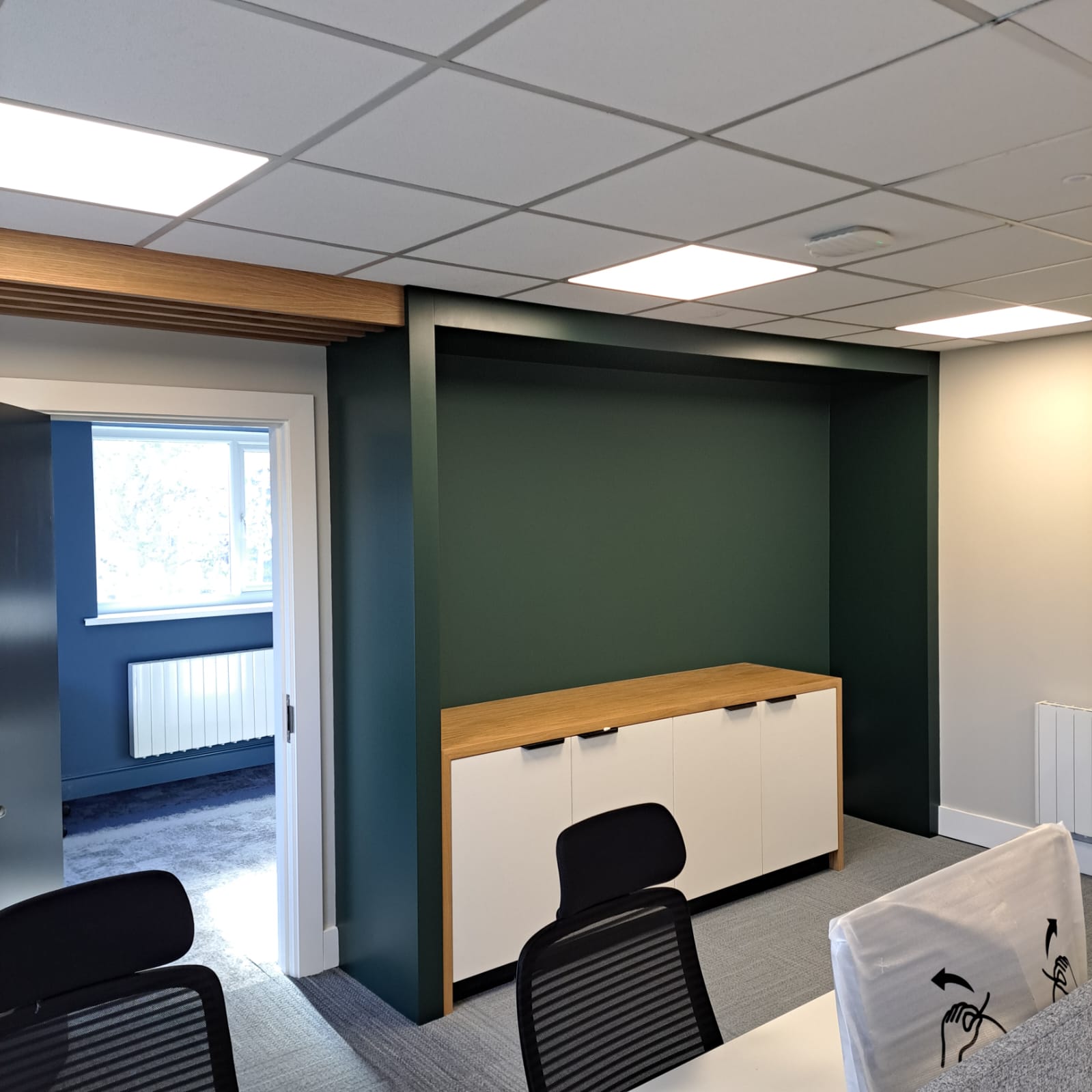 Cabinet painting work